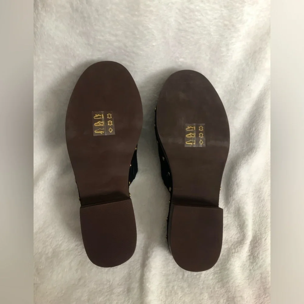 New! J. crew Dakota clogs in suede Size 5 black studded wood sole